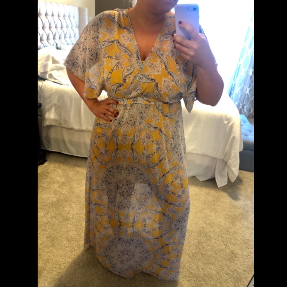 Super flattering & comfortable dress